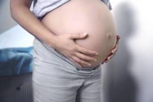Ventre de femme enceinte